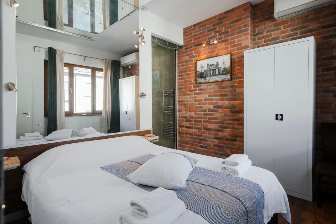 Apartment Cinematique - Designer 1bd On Solunska *